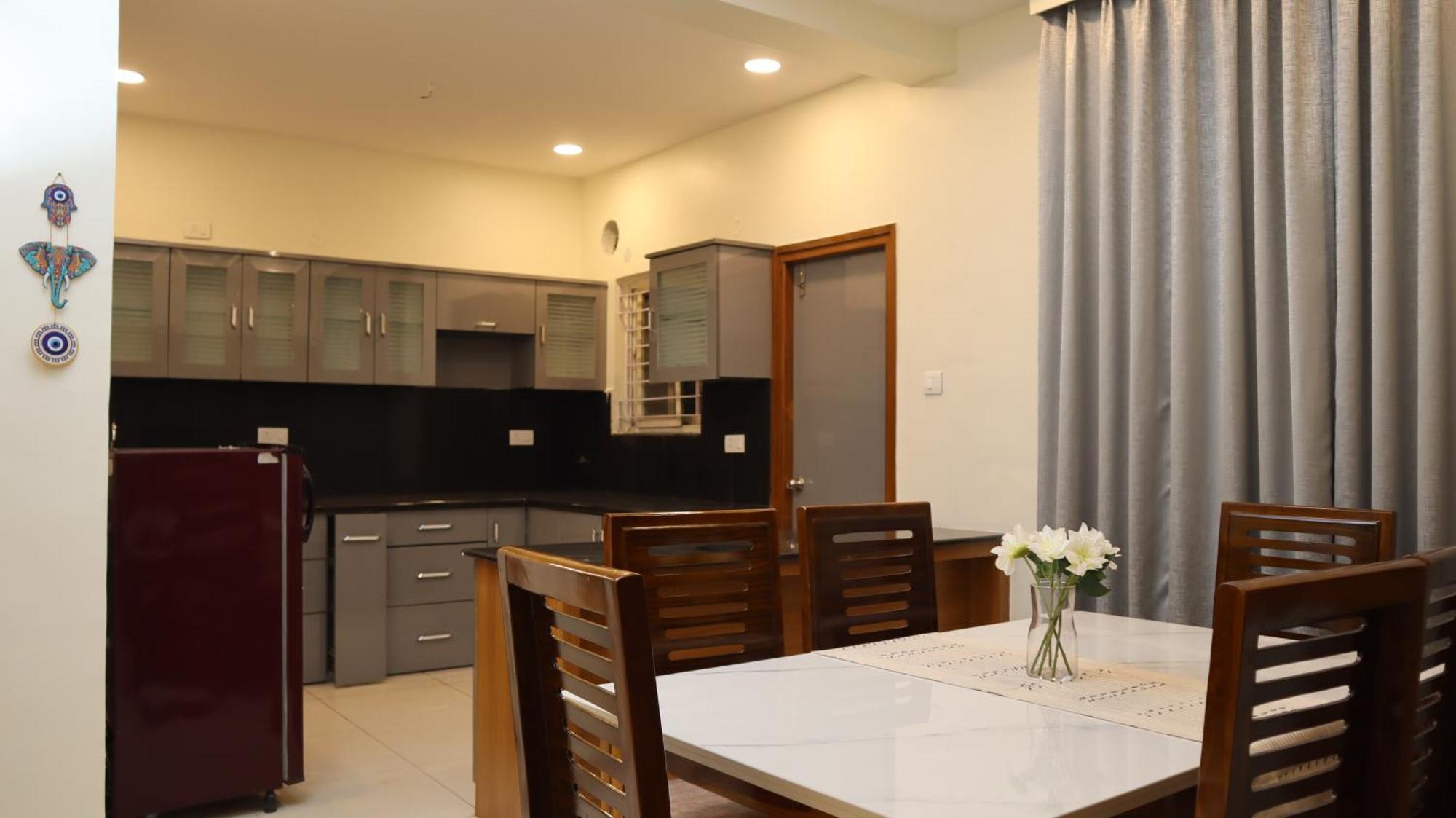 Dcasa Apartment Hotel Хайдарабад Экстерьер фото